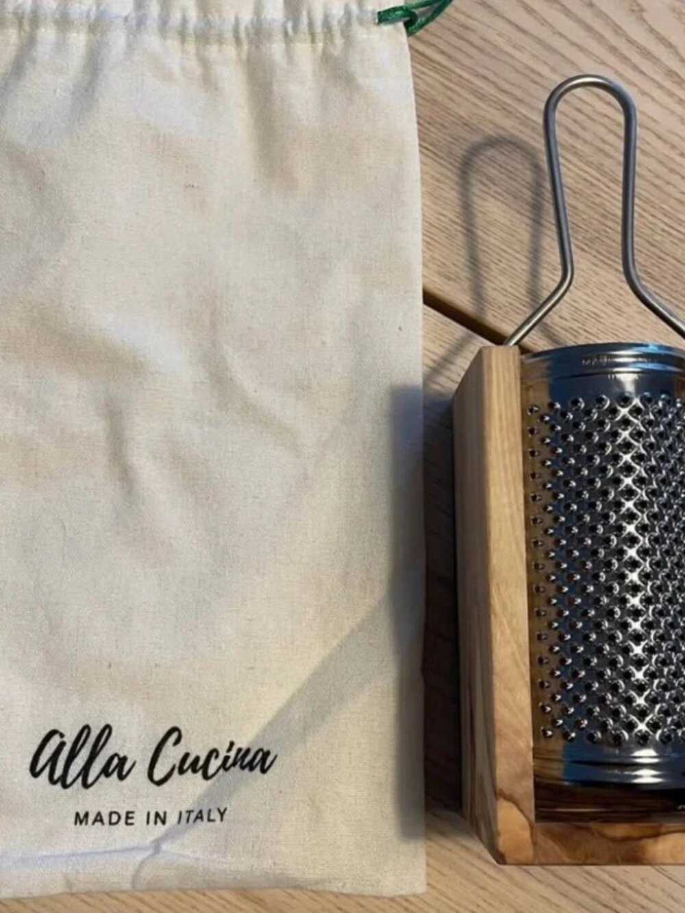 VERVE CULTURE Italian Olivewood Box Cheese Grater - Picture 4 of 4